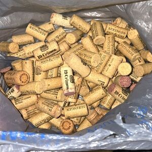 Used Wine Bottle Corks Lot of 100 Crafting